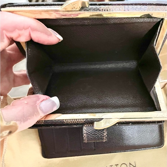 Authentic Louis Vuitton Damier Ebene Wallet - Picture 4 of 14